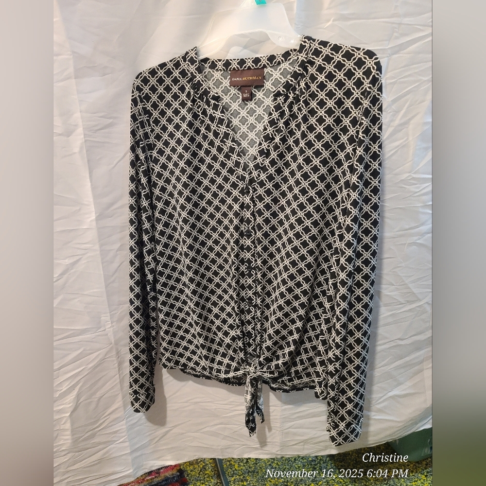 DANA BUCHMAN Black and White Geometric Tie Front Blouse